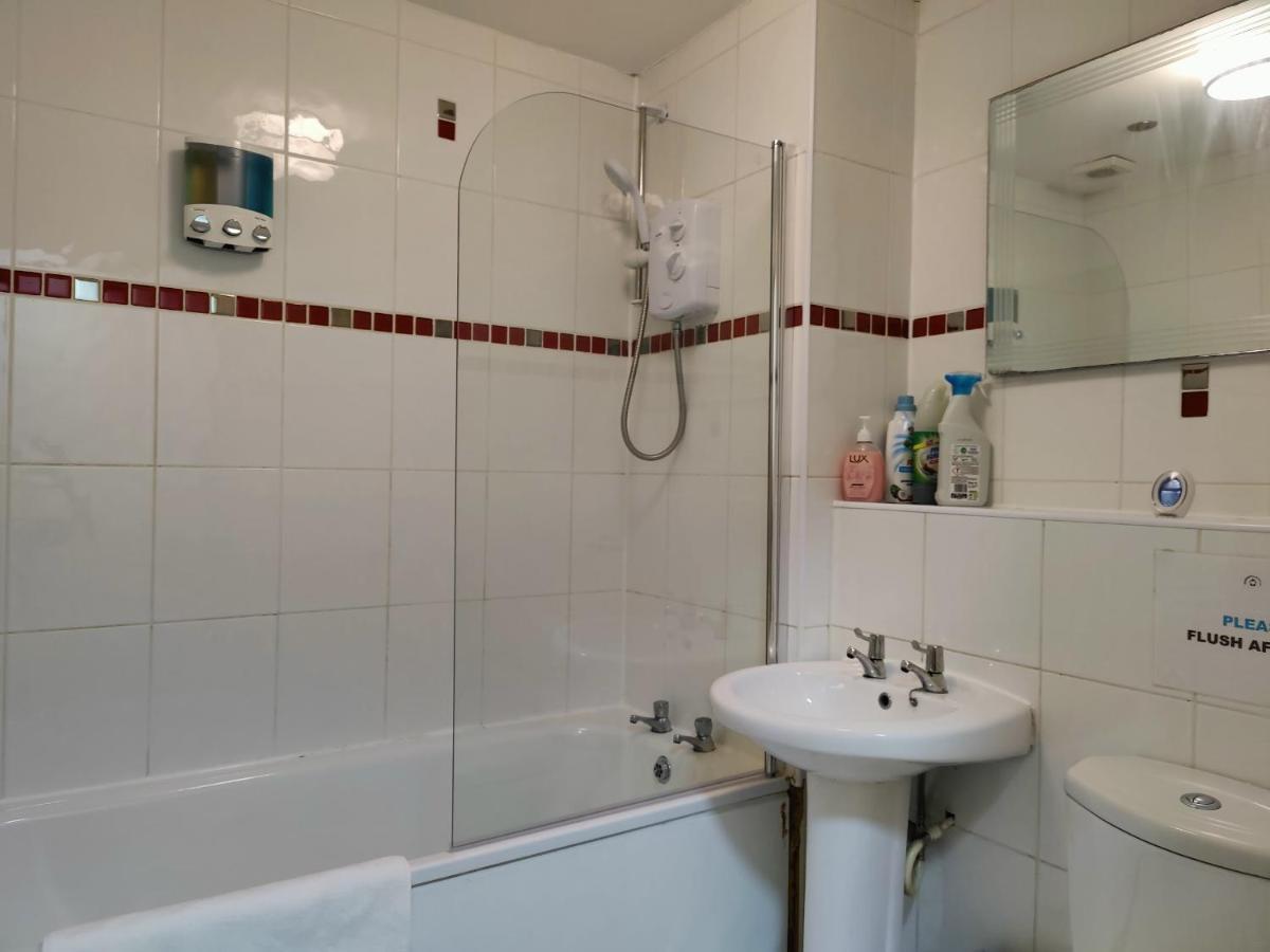 Liverpool City Centre Private Rooms Including Smart Tvs - With Shared Bathroom Extérieur photo