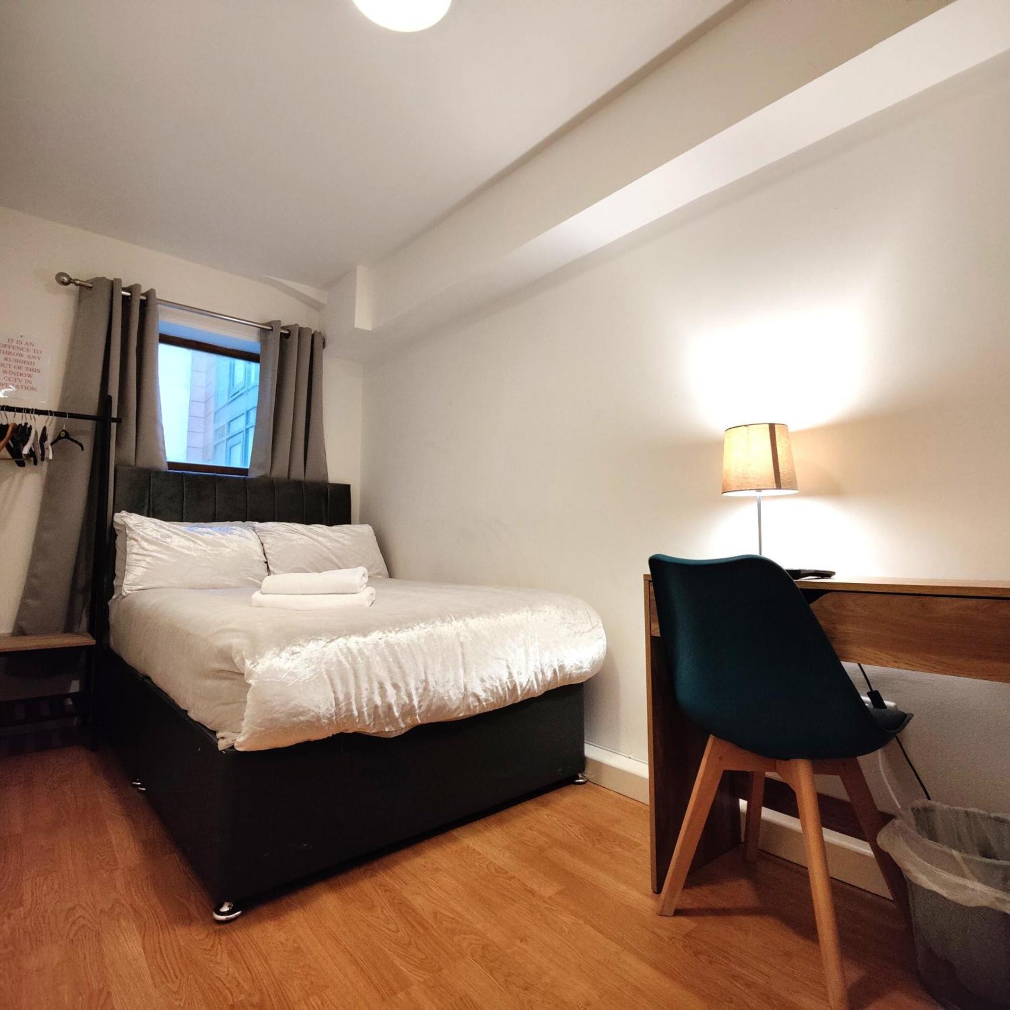 Liverpool City Centre Private Rooms Including Smart Tvs - With Shared Bathroom Extérieur photo