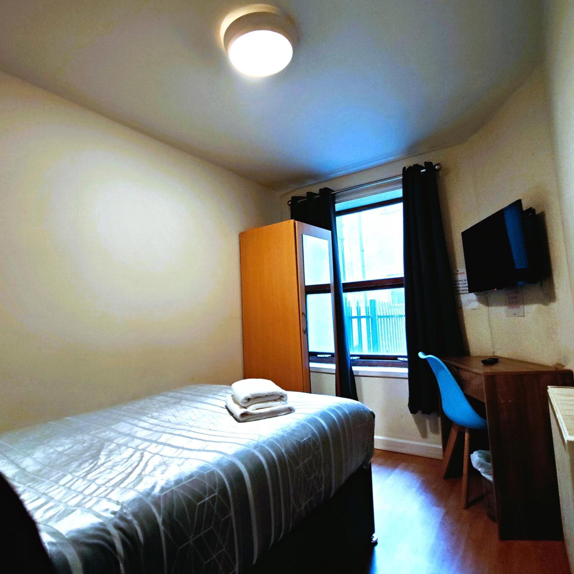 Liverpool City Centre Private Rooms Including Smart Tvs - With Shared Bathroom Extérieur photo