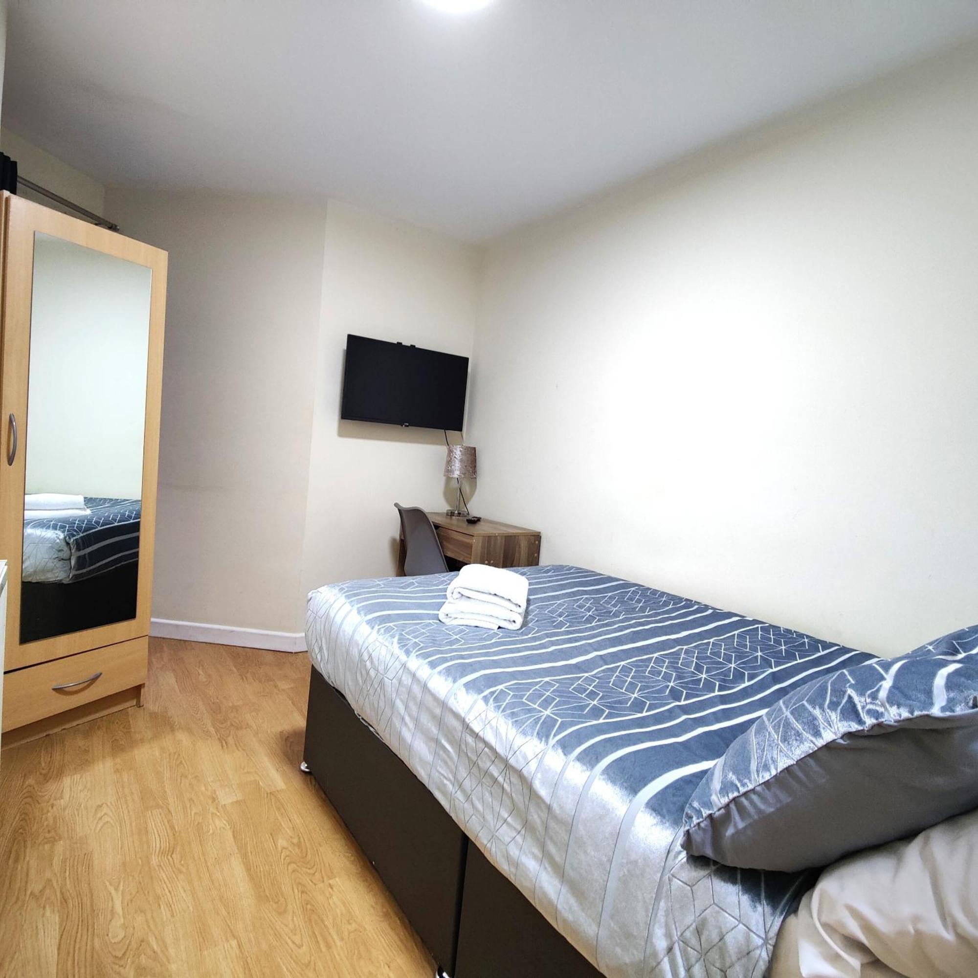Liverpool City Centre Private Rooms Including Smart Tvs - With Shared Bathroom Extérieur photo